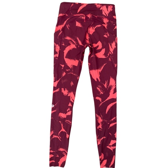 Lululemon Fast & Free Full Length Tight 28"
Flower Pop Poppy Coral Deep Ruby - Picture 8 of 13